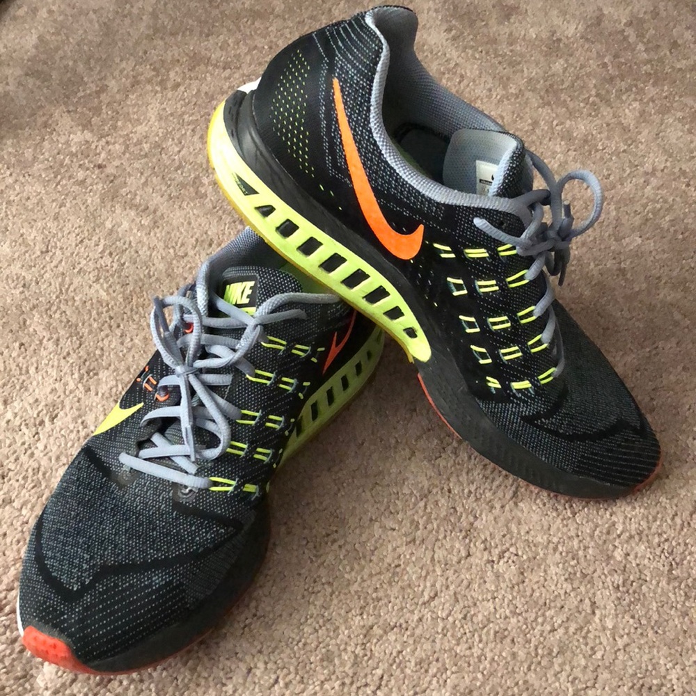 Men’s 12.5 Nike Structure 18